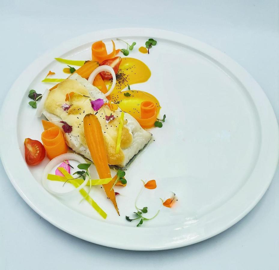 Logis Hotel Restaurant Le Clos Fleuri Кастельнодари Экстерьер фото