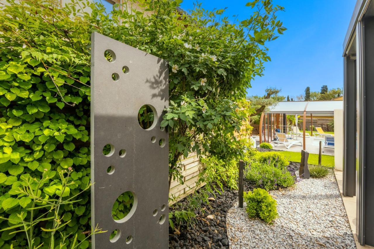 Logis Hotel Restaurant Le Clos Fleuri Кастельнодари Экстерьер фото