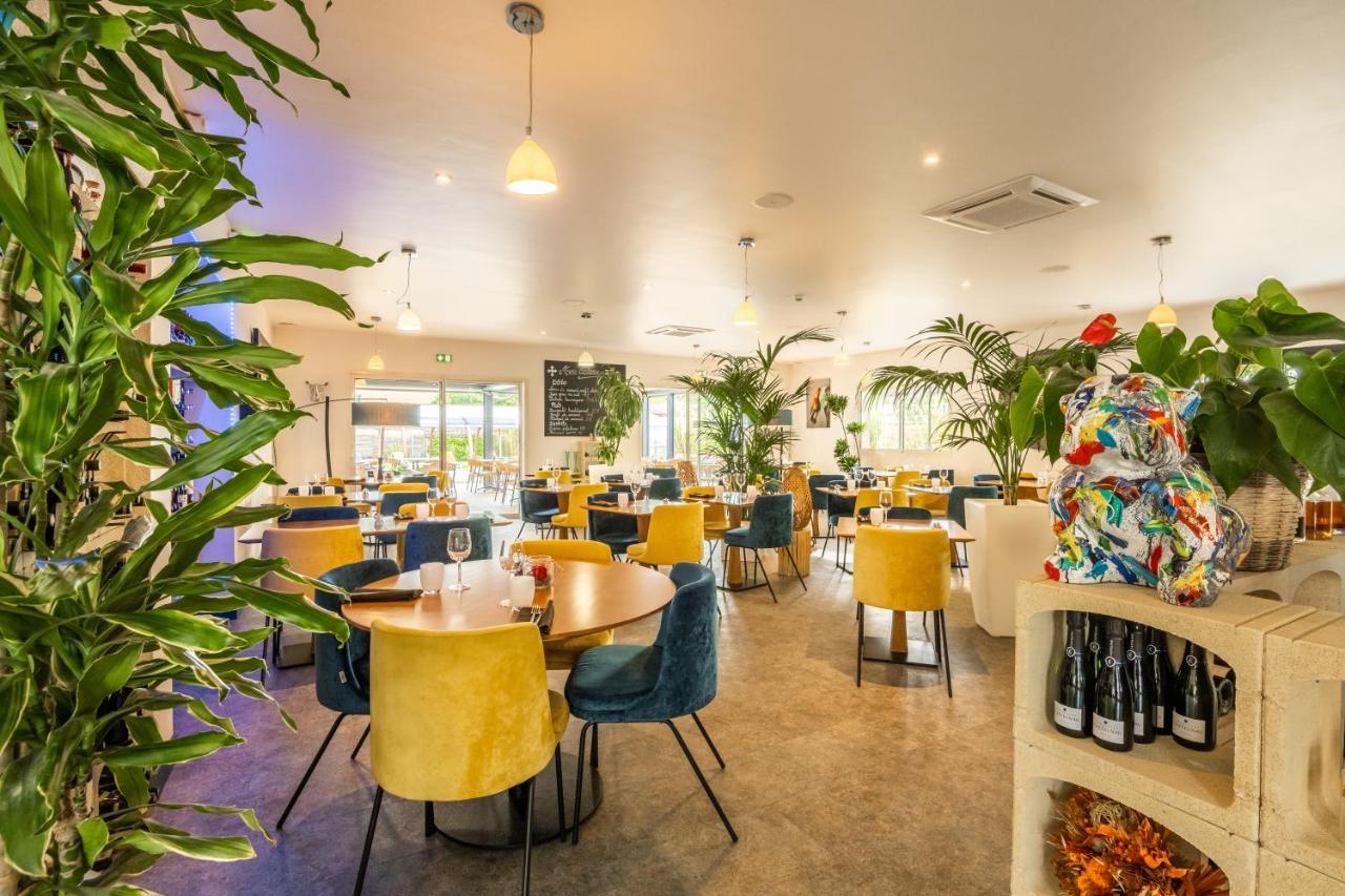 Logis Hotel Restaurant Le Clos Fleuri Кастельнодари Экстерьер фото