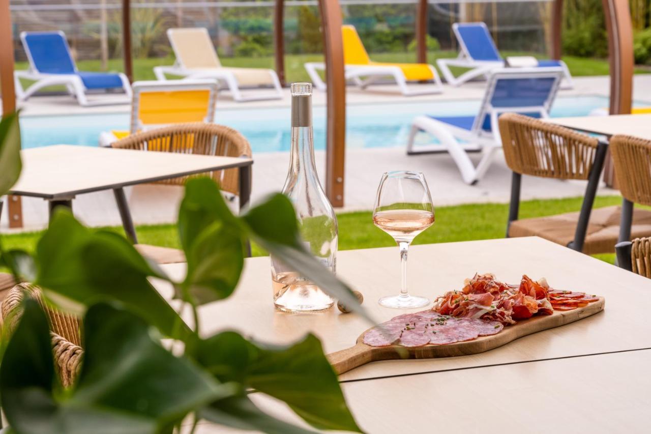 Logis Hotel Restaurant Le Clos Fleuri Кастельнодари Экстерьер фото